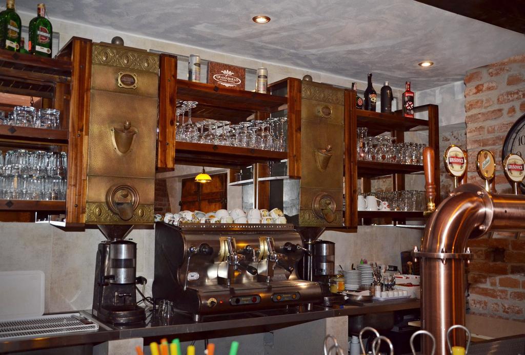 Granarollo Penzion Pizzeria Mlynany Exteriör bild